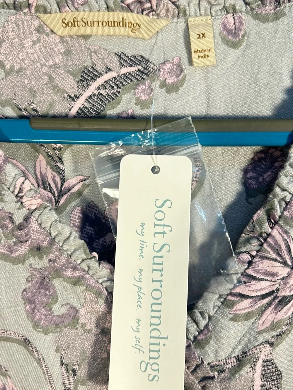 Soft Surroundings Lavender Paisley Lounge Pajama Set with Matching Wrap